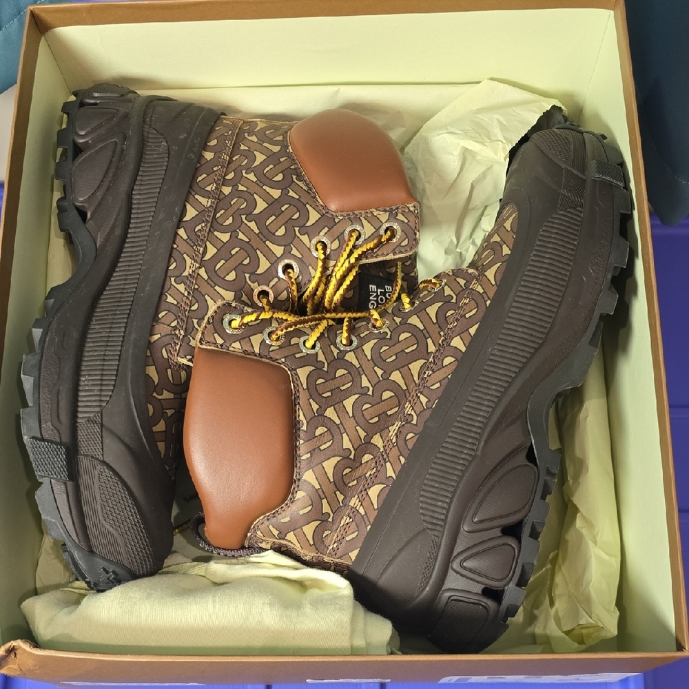Burberry Aruther Ankle Monagram Boots Size 44